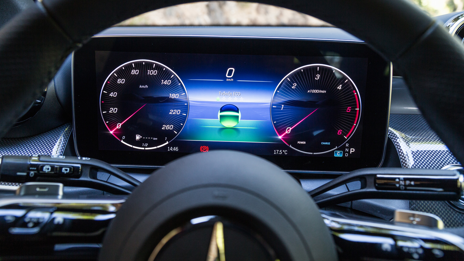 Ο ψηφιακός πίνακας οργάνων διαθέτει μεγάλες δυνατότητες παραμετροποίησης και γραφικών, με την off-road επιλογή να ξεχωρίζει